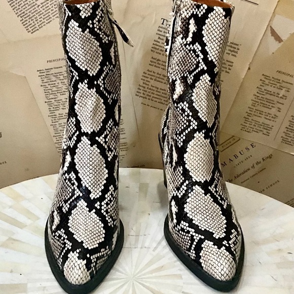 Free People We The Free Ryder Ankle Boot Black White Embossed Snakeskin - Picture 7 of 11